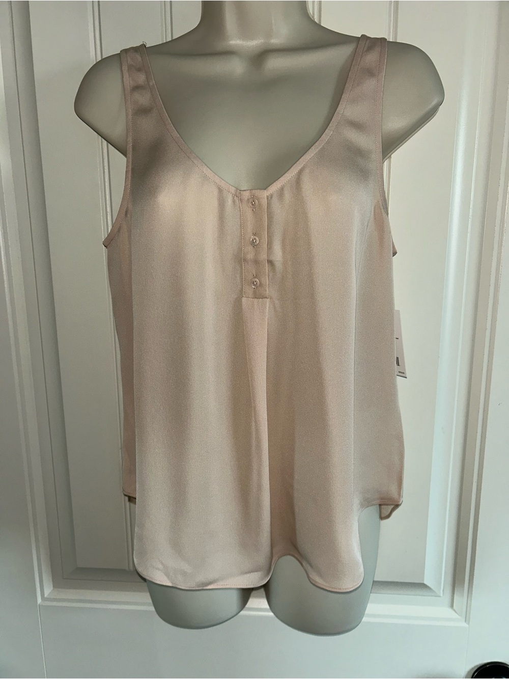 NWT Joie Soft Blush V-Neck Silk Tank with Button Placket Sz S